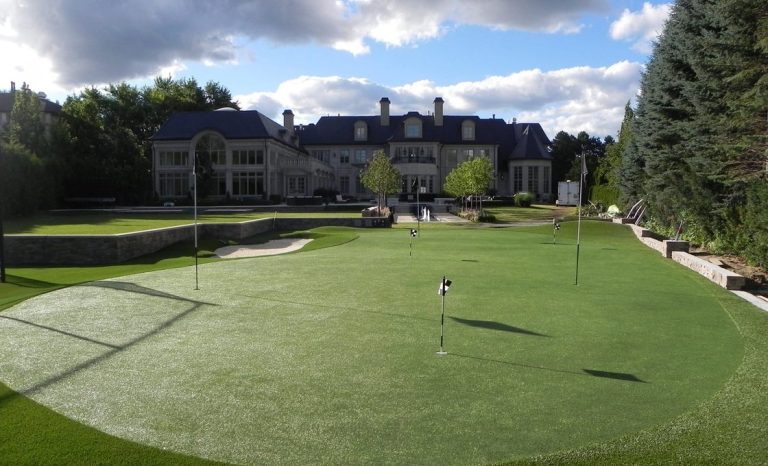 How Long Does Non-Infill Artificial Grass Last?