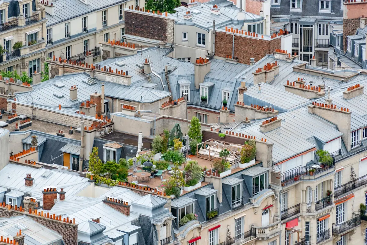 Rooftop terrace with short pile artificial turf