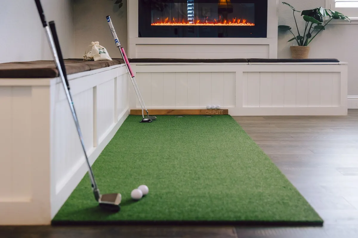 Indoor artificial turf flooring in a training room